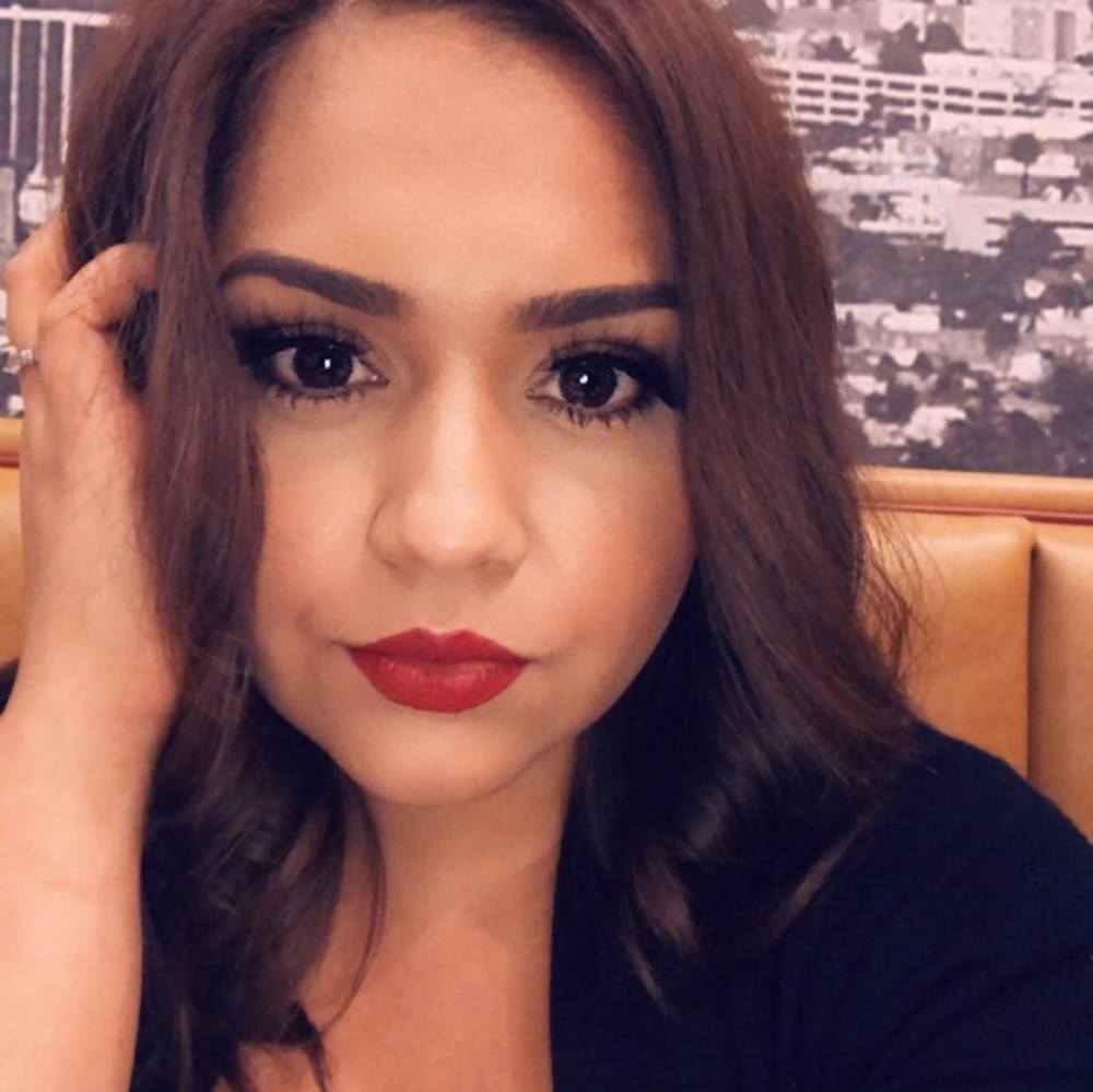 Meet your Posher, Ana